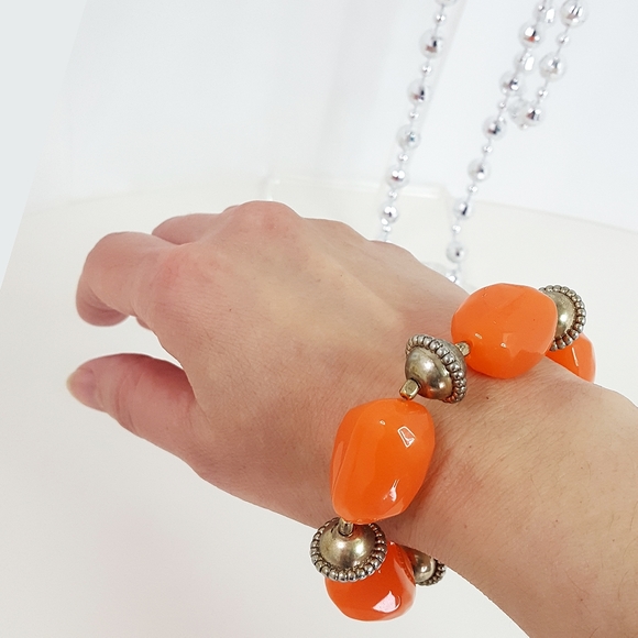 Vintage Elastic Orange-Gold Large Beaded Bracelet - Picture 3 of 6